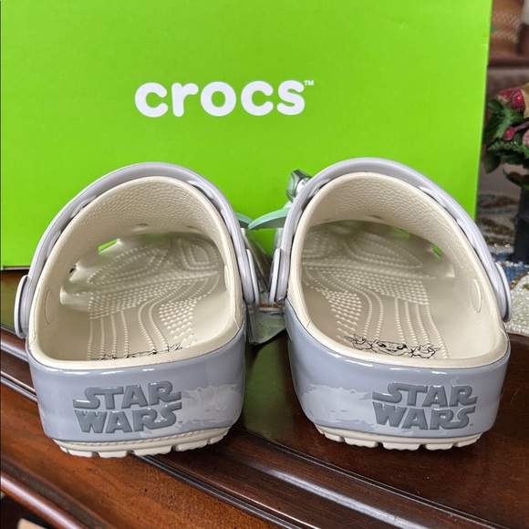 Brand New Crocs Adults' STAR WARS Grogu Classic Clogs Bone Casual Slip On Shoes - Picture 9 of 16